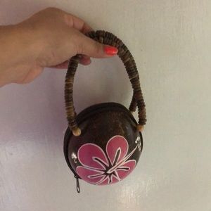 Coconut purse